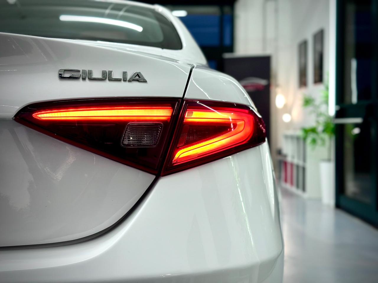 Alfa Romeo Giulia 2.2 Turbodiesel 160 CV AT8 Executive