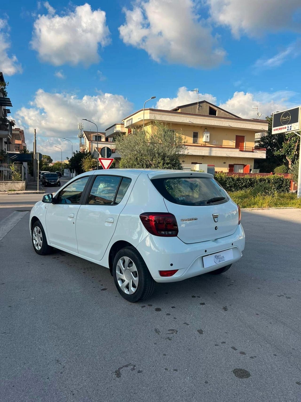 Dacia Sandero 1.0 SCe 12V 75CV Start&Stop Essential