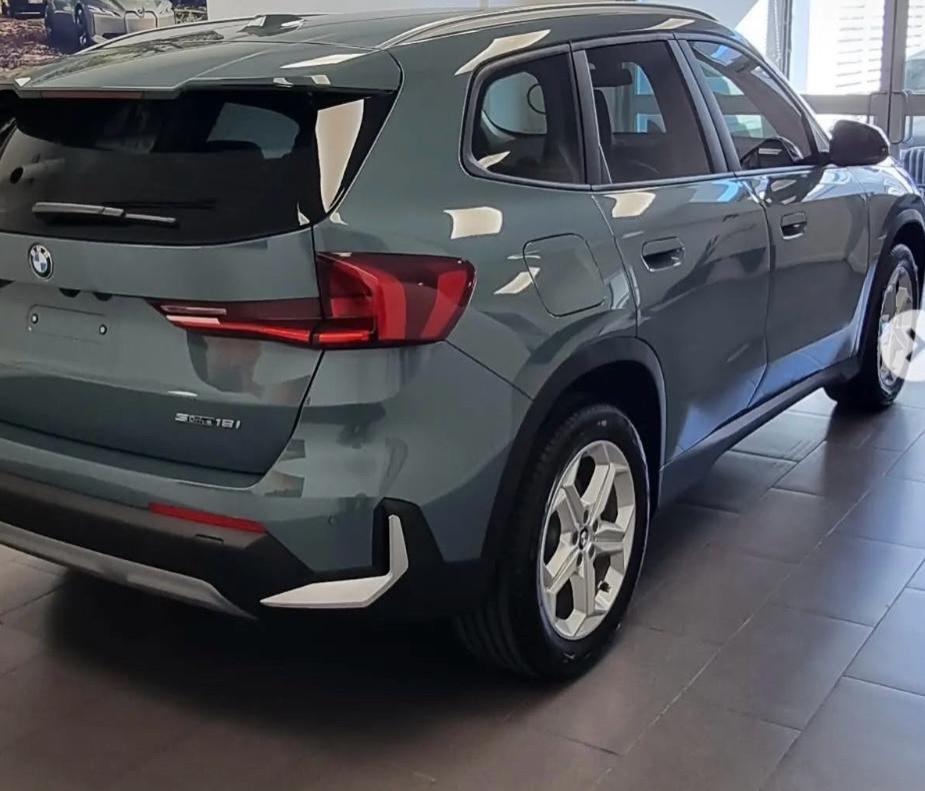 Bmw X1 sDrive 18i xLine-Rata da 320€