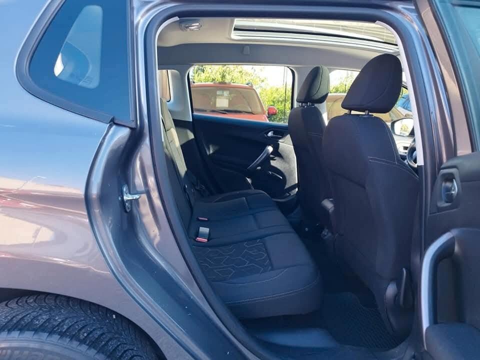 Peugeot 2008 BlueHDi 100 S&S Allure