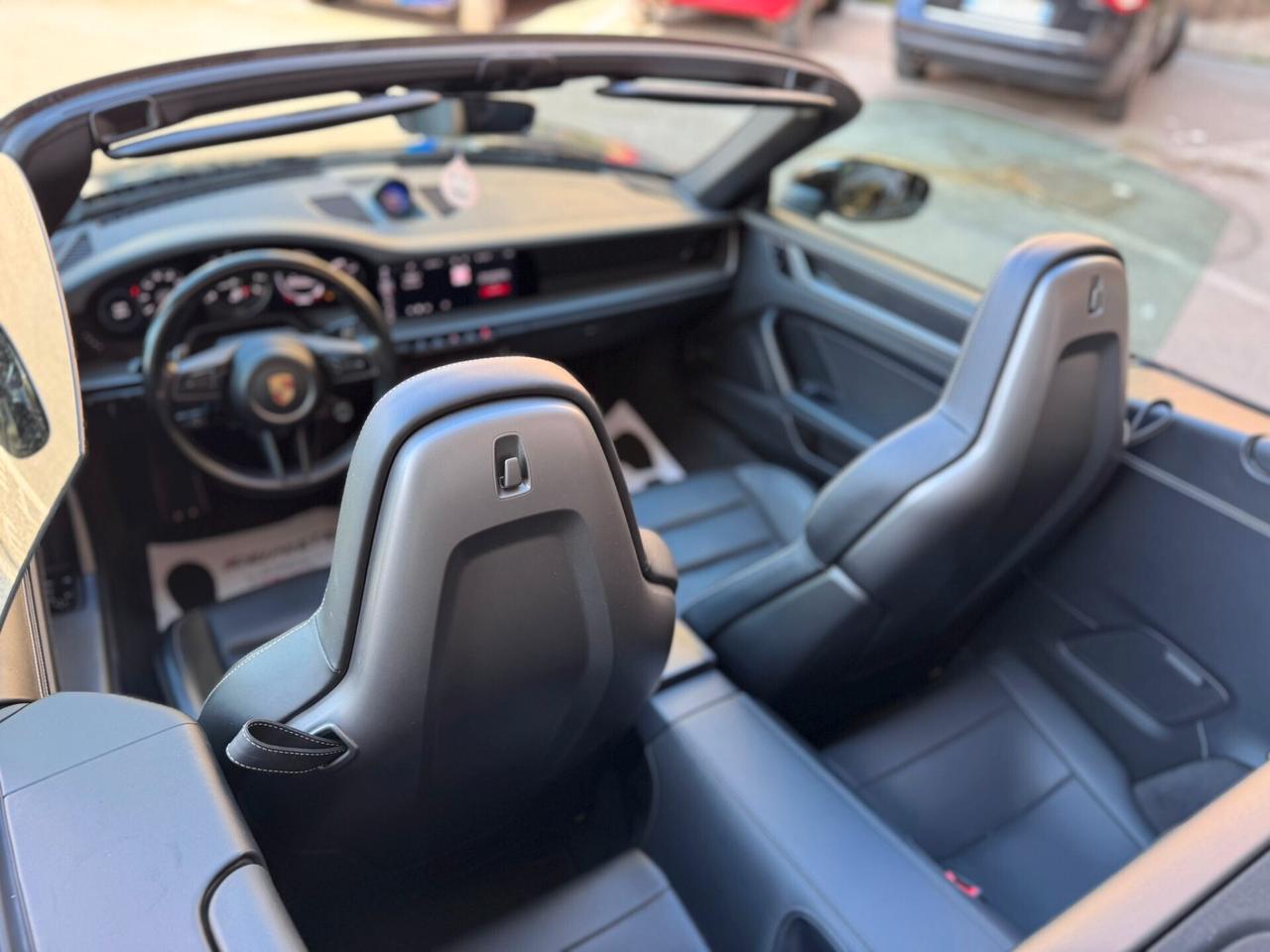 Porsche 911 Carrera 4S Cabriolet