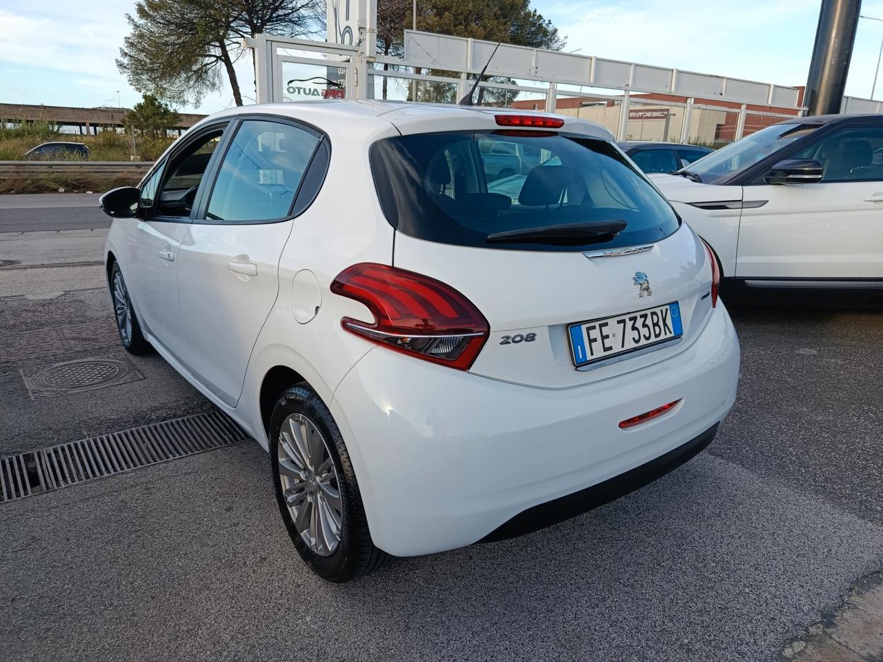 Peugeot 208 BlueHDi 75cv 5 porte Allure