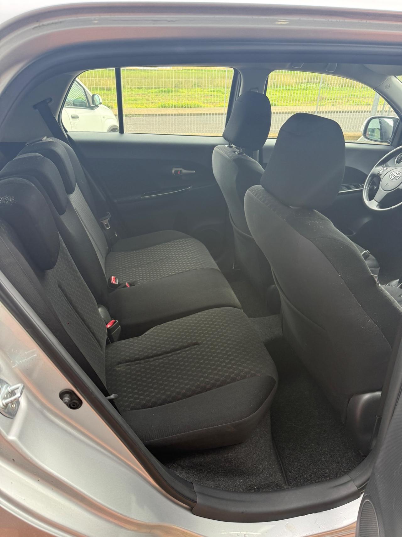 Toyota Urban Cruiser 1.4 D-4D AWD Lounge my12"