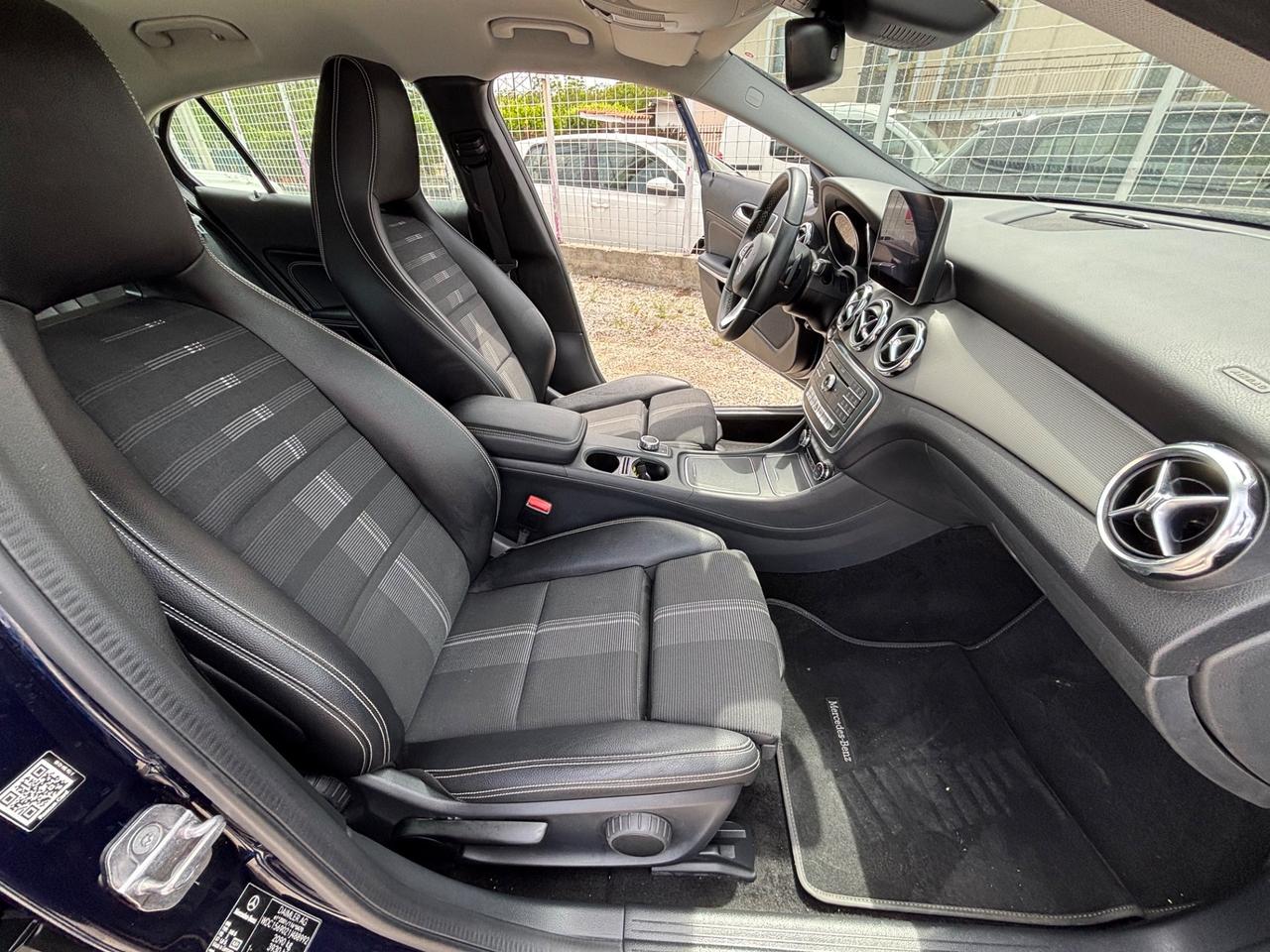 MERCEDES GLA200D 4MATIC AUTOM PERFETTA