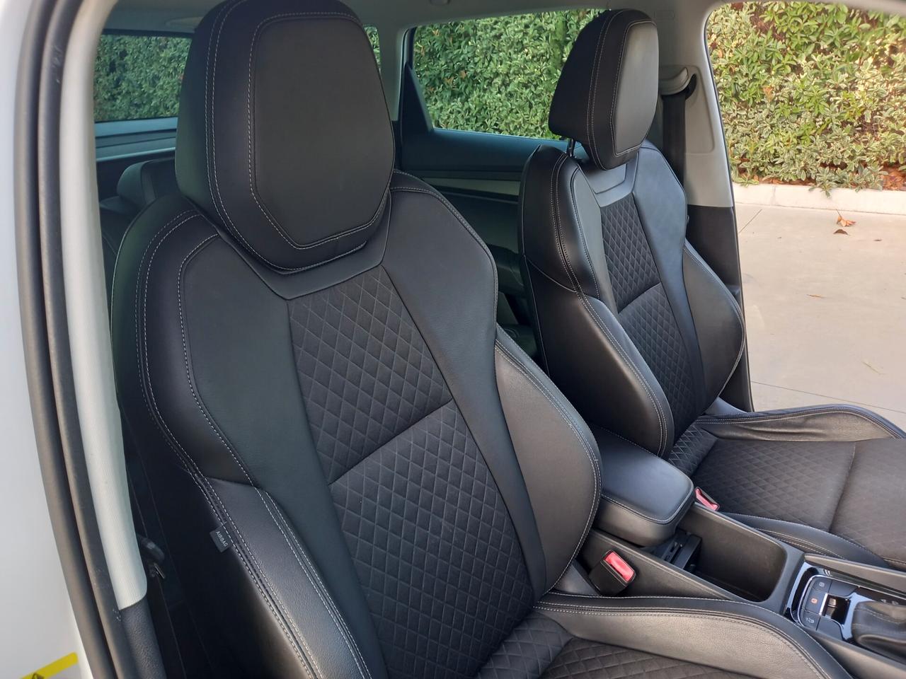 Skoda Karoq 1.6 TDI SCR Executive full