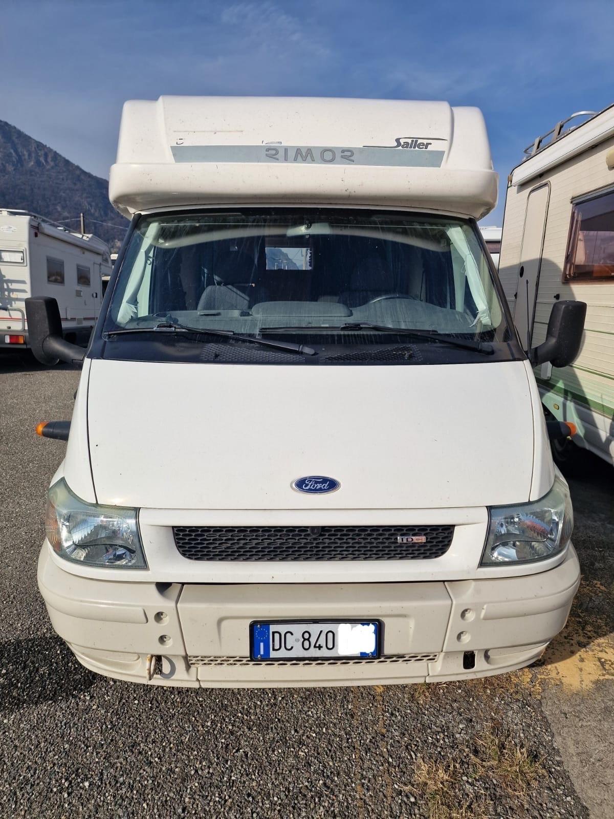 Rimor sailor semi integrale del 2006 in saldo 840