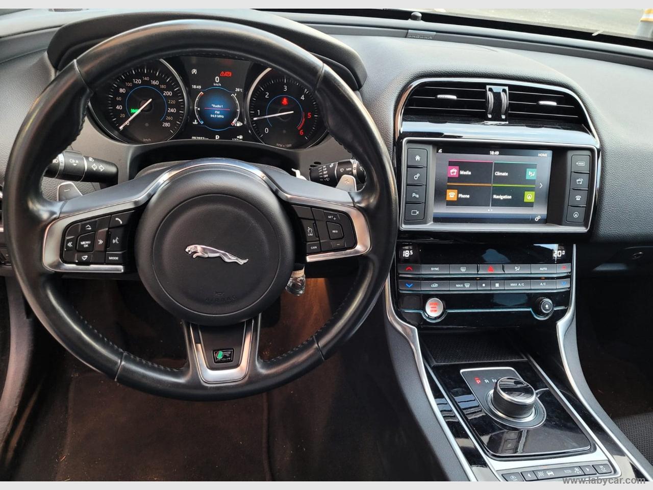 JAGUAR XE 2.0 D Turbo 180 CV aut. R-Sport