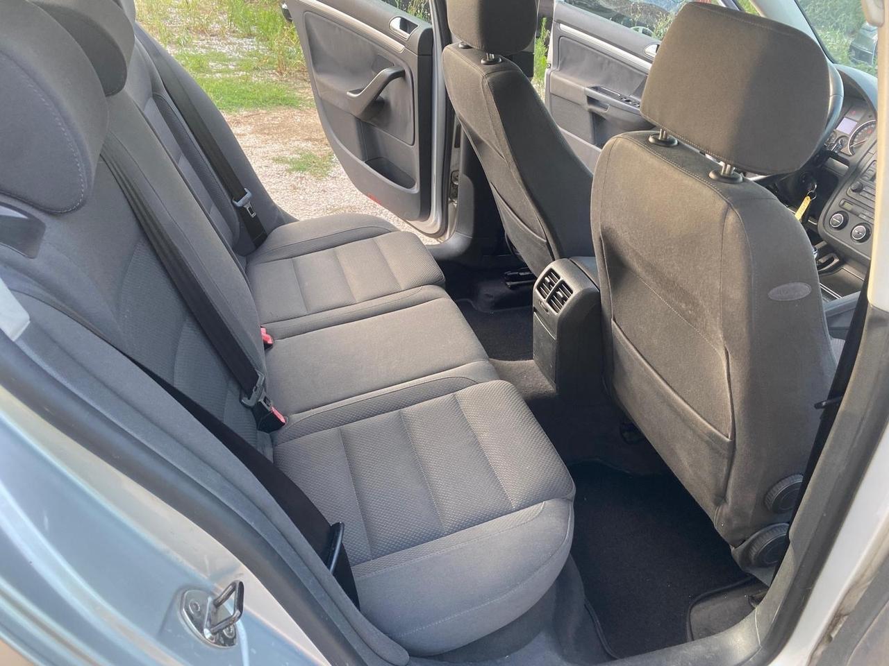 Volkswagen Golf 2.0 16V TDI 5p. Sportline
