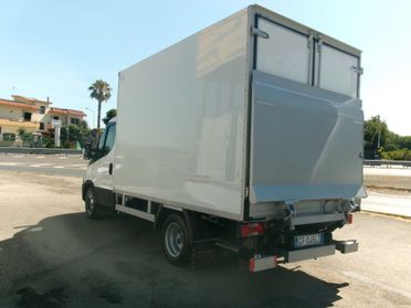 Iveco Daily 35C14 2.3 140CV E6 FRIGO+PEDANA CARICATRICE 10Q ATP FRCX -20° 09/2027 5 PEDANE 188000 KM