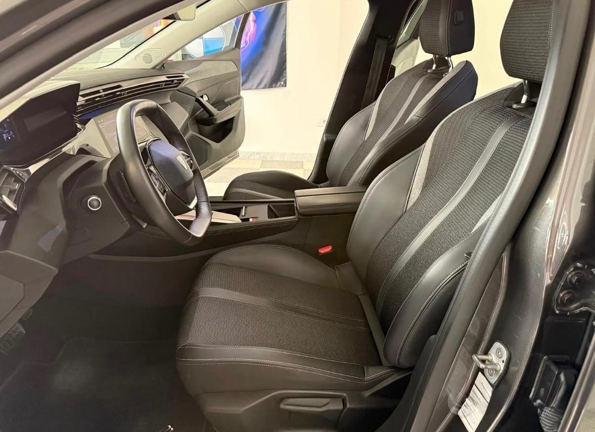 Peugeot 308 130 EAT8 SW Allure
