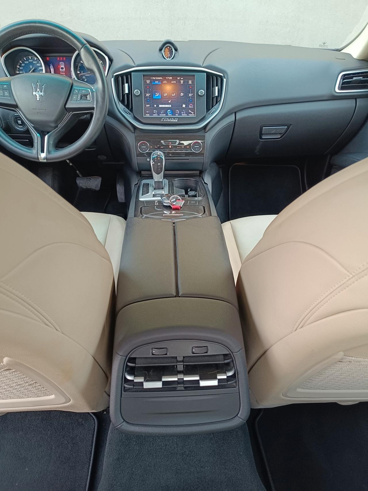 Maserati Ghibli V6 Diesel 250cv
