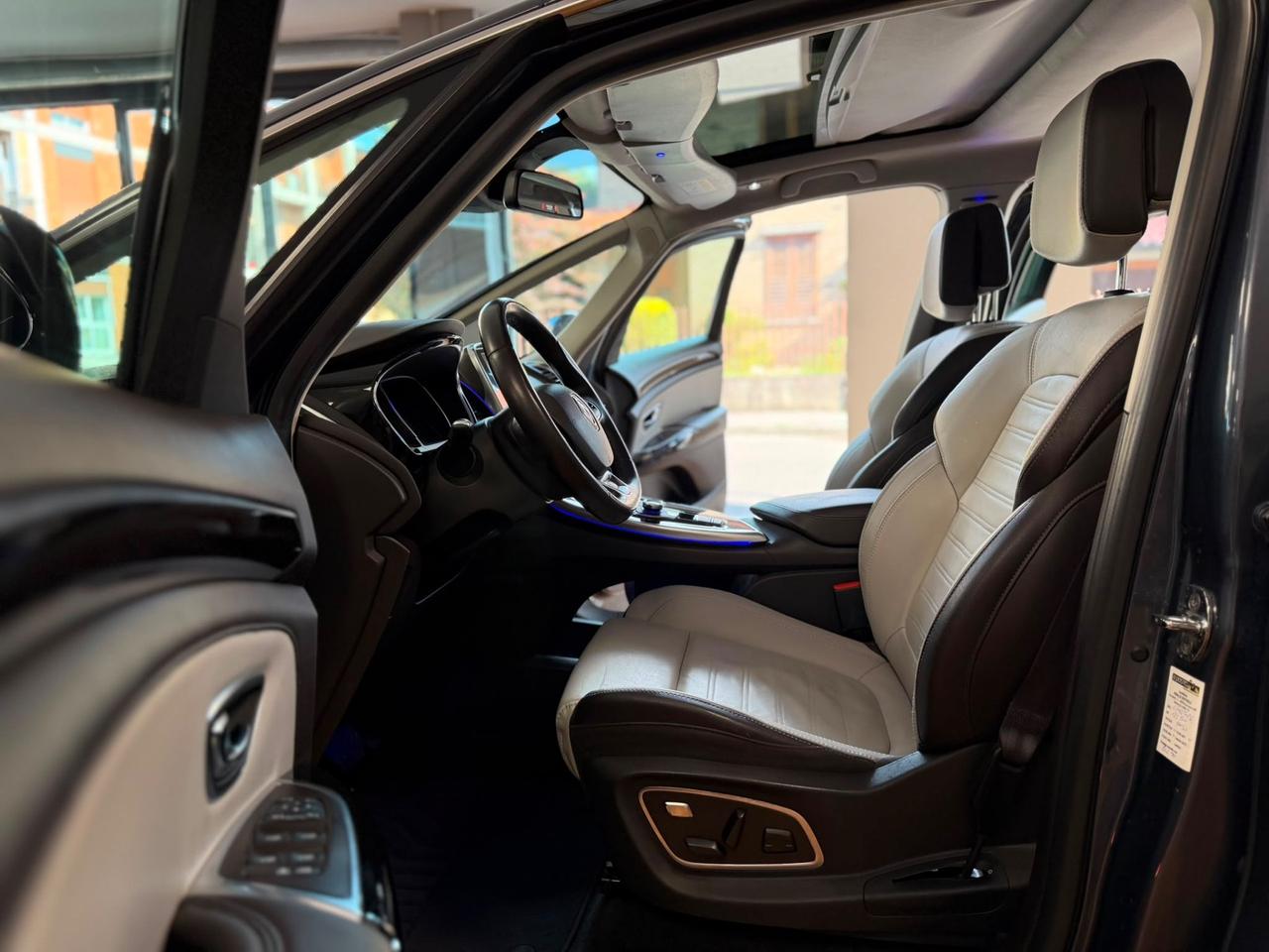 Renault Espace dCi 160CV EDC Energy Initiale Paris 4Control