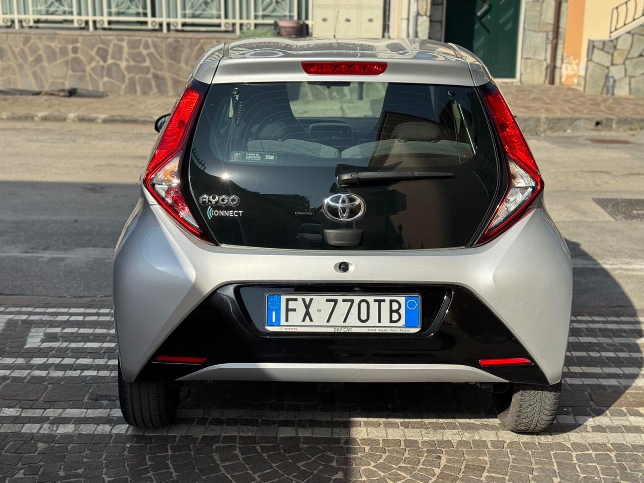 Toyota Aygo 1.0 VVT-i 72 CV 5 porte x-play