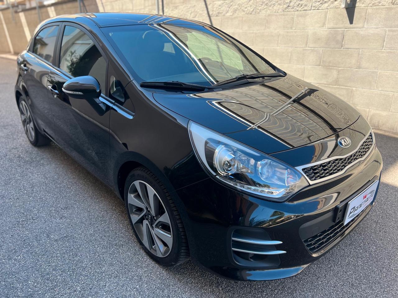 Kia Rio 1.1 crdi 75CV high tech S&S NAVI/CAMERA/TEL. PERF.