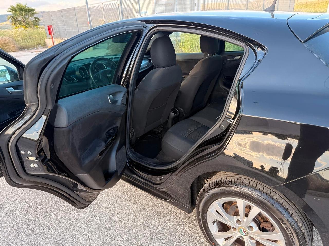 Alfa Romeo Giulietta 1.6 JTDm-2 105 CV Progression