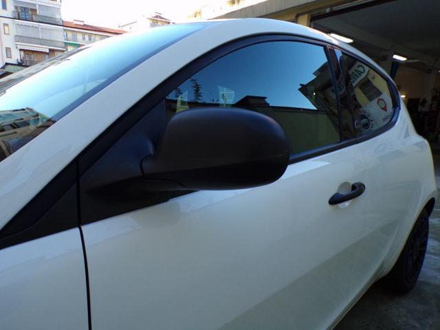 LANCIA Ypsilon 1.0 FireFly 5 porte S&S Hybrid Ecochic Silver