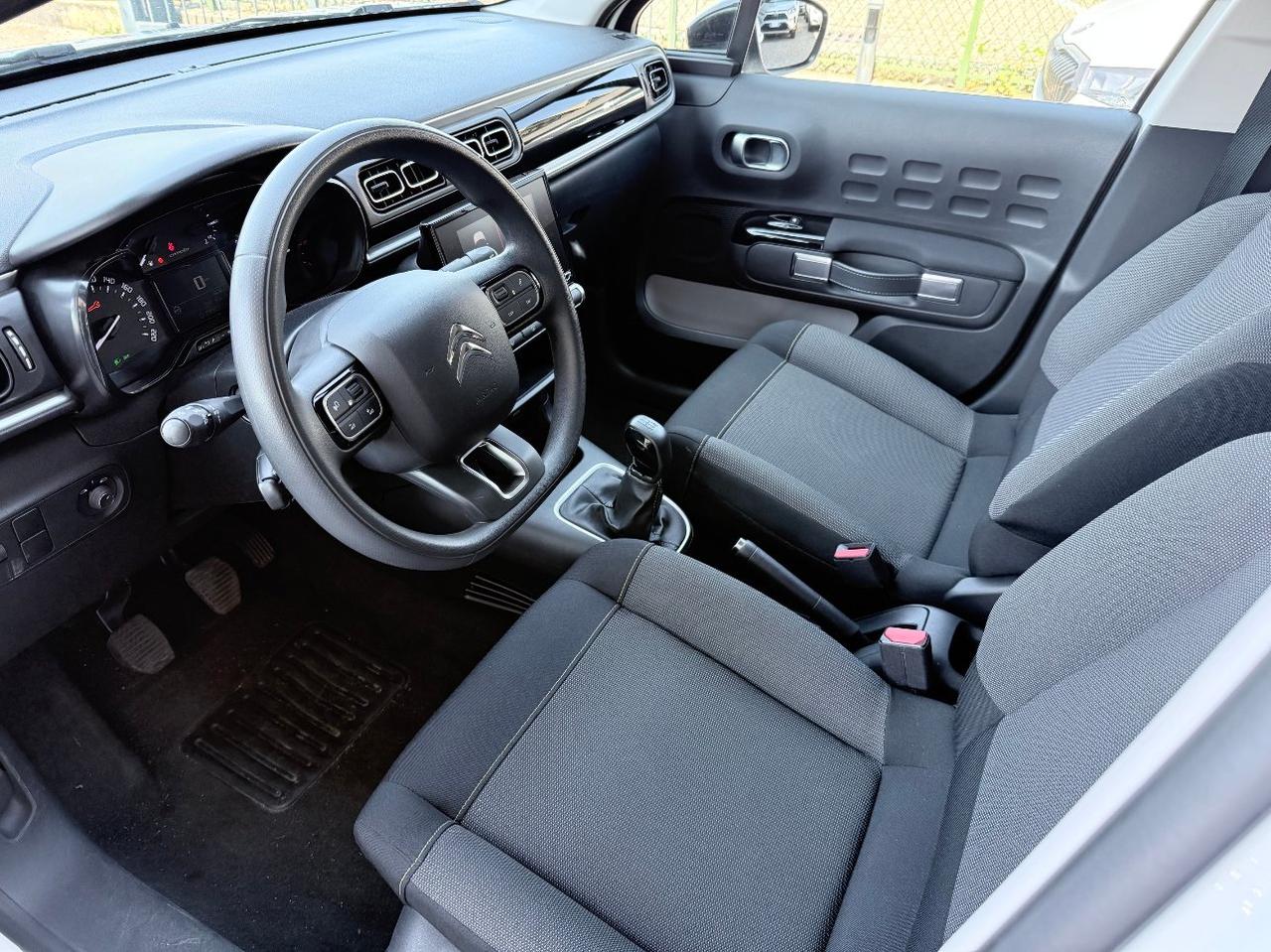 Citroen C3 1.2 puretech Shine s&s 83cv