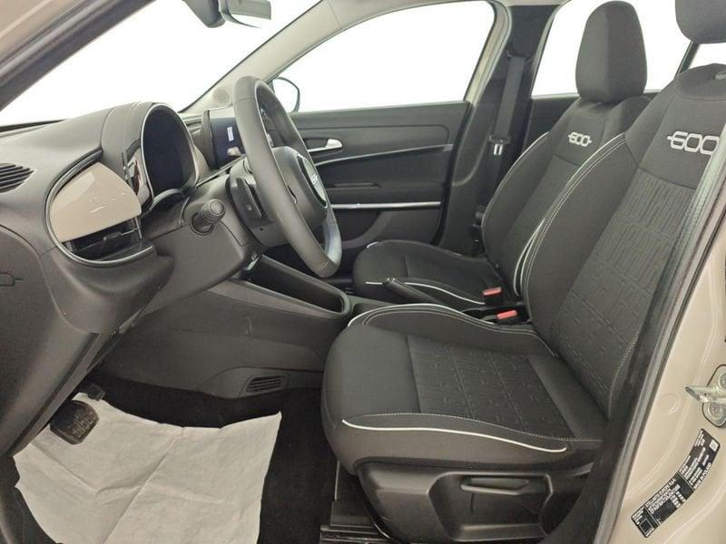 FIAT 600 Hybrid 110 CV DCT MHEV