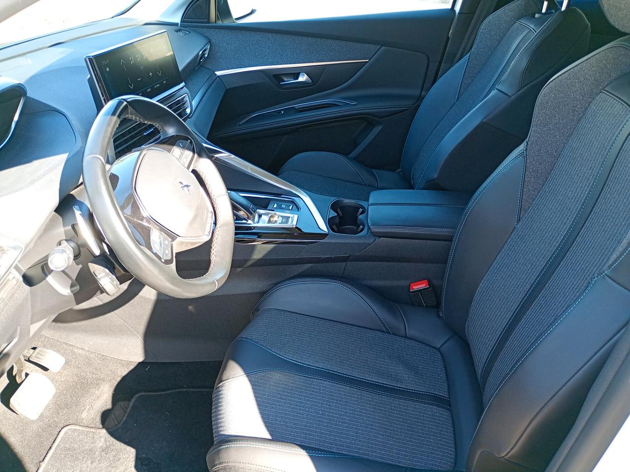 Peugeot 3008 BlueHDi 130 S&S EAT8 Allure Pack
