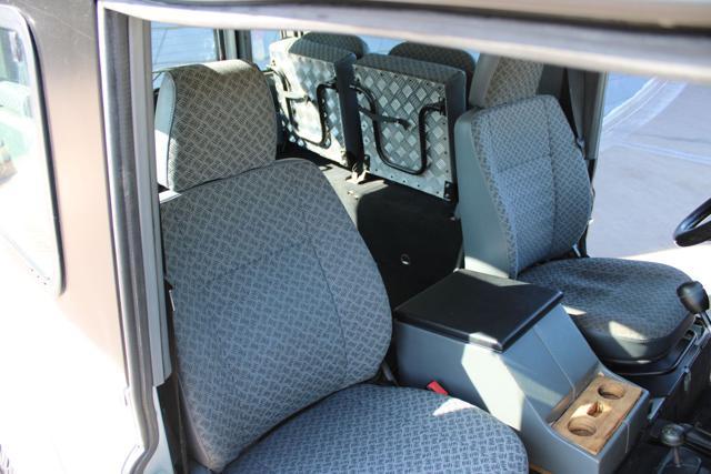 LAND ROVER Defender 90 2.5Td5 SE 6 POSTI-CLIMA-GANCIO