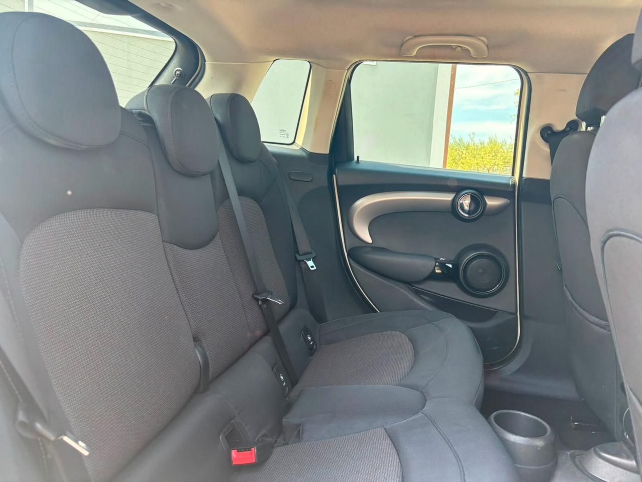Mini 1.5 Cooper D Business XL NEOPATENTATI