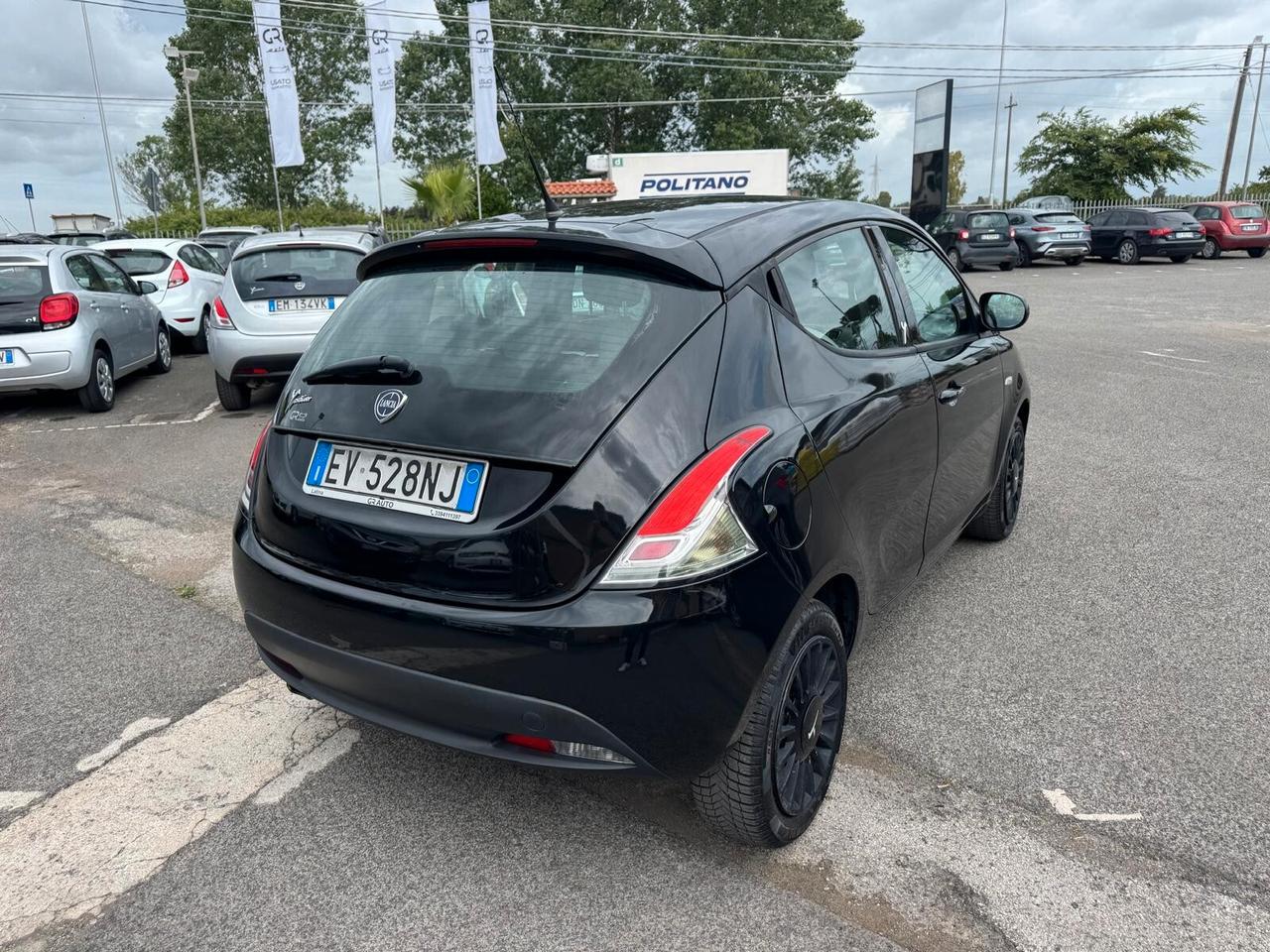 Lancia Ypsilon 1. 2 BENZINA 69CV 2014