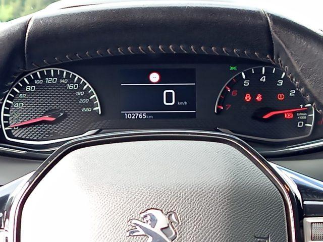 PEUGEOT 2008 BlueHDi 110 S&S Active