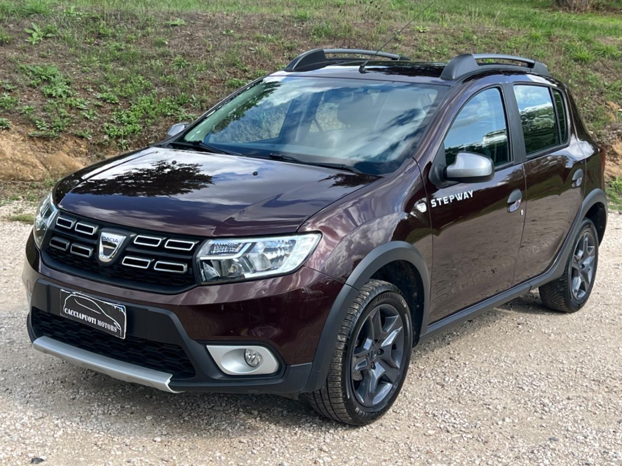 Dacia Sandero 0.9 GPL 90CV KARL BRAVE PERMUTE RATE GARANZIA