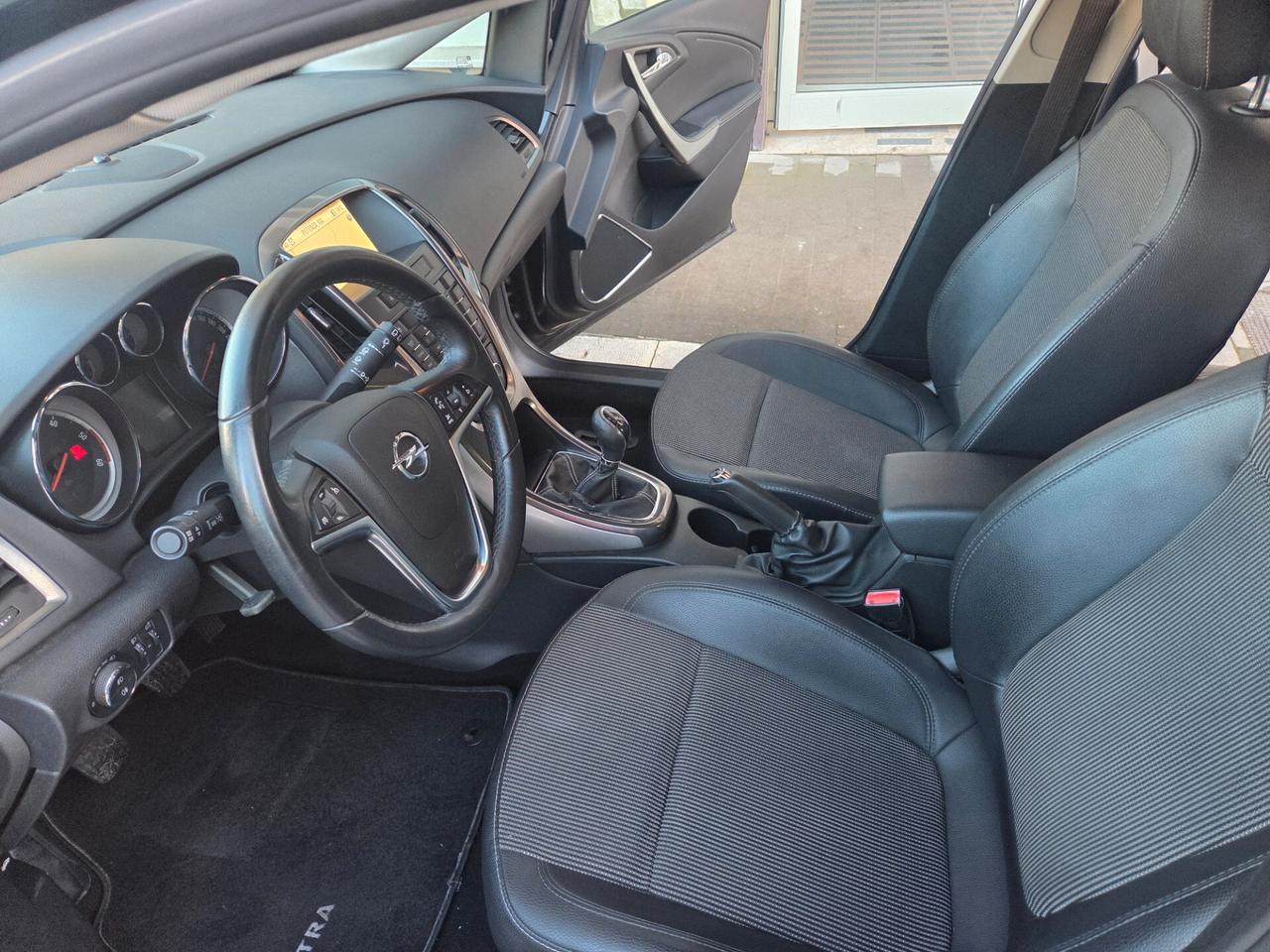 OPEL ASTRA 1.7 125 CV ANNO 2012 NAVIGATORE KM CERTIF