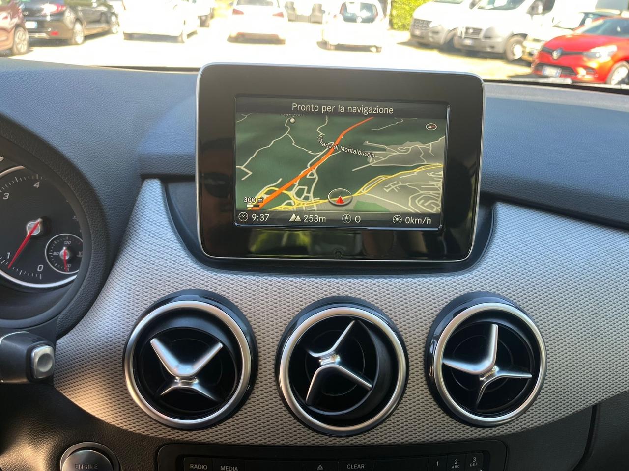 Mercedes-benz B 200 d Automatic Premium