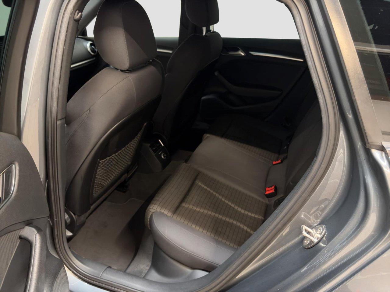 Audi A3 Sportback 30 1.6 tdi Sport 116cv s-tronic