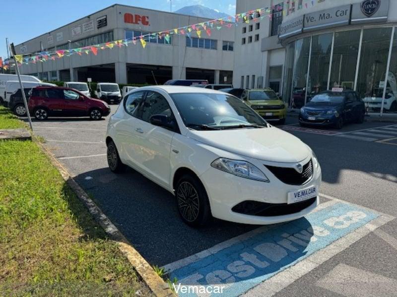 Lancia Ypsilon 1.2 gold 69 CV 5P Solo km 45.300! ok neop!!