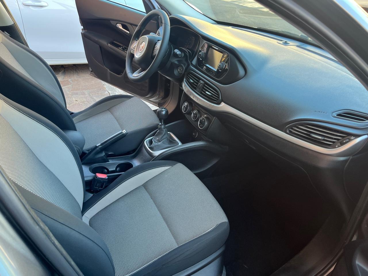 Fiat Tipo 1.6 Mjt 4 porte Lounge