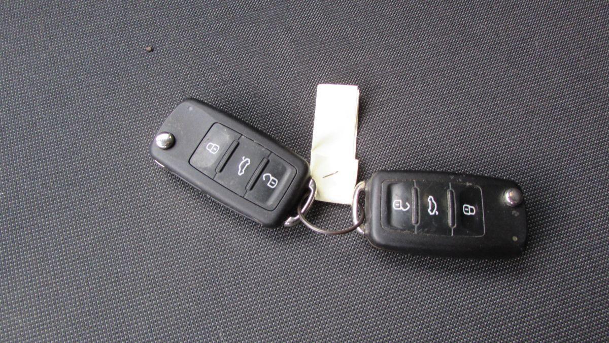 VOLKSWAGEN - Up! - 1.0 5p. EVO color BMT