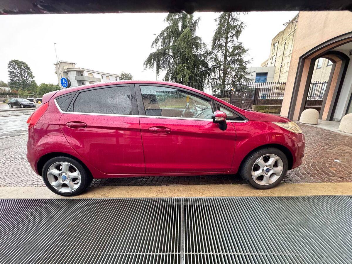 Ford Fiesta DISTRIBUZIONE FATTA!