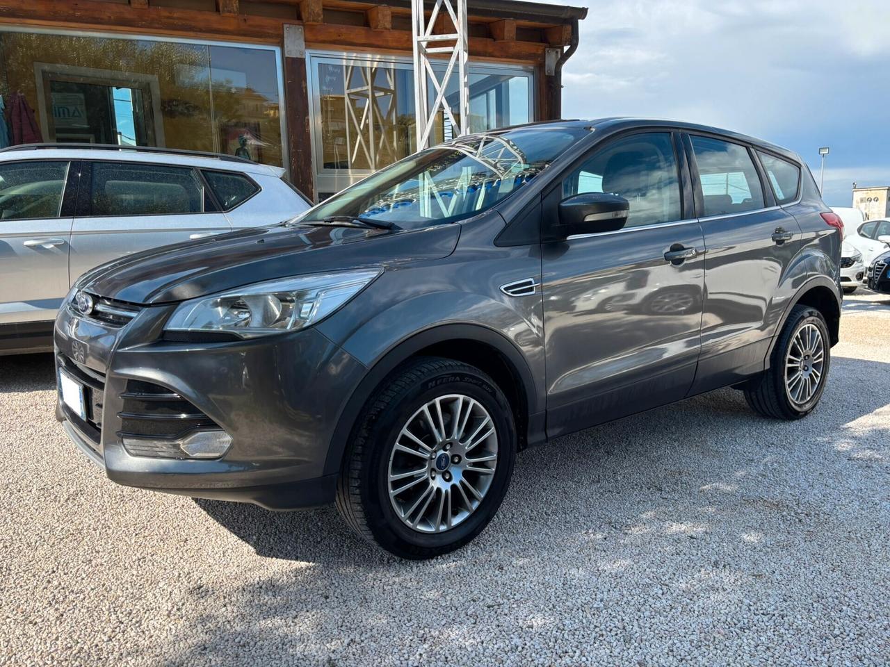 FORD KUGA 2.0 TDCI - 2014