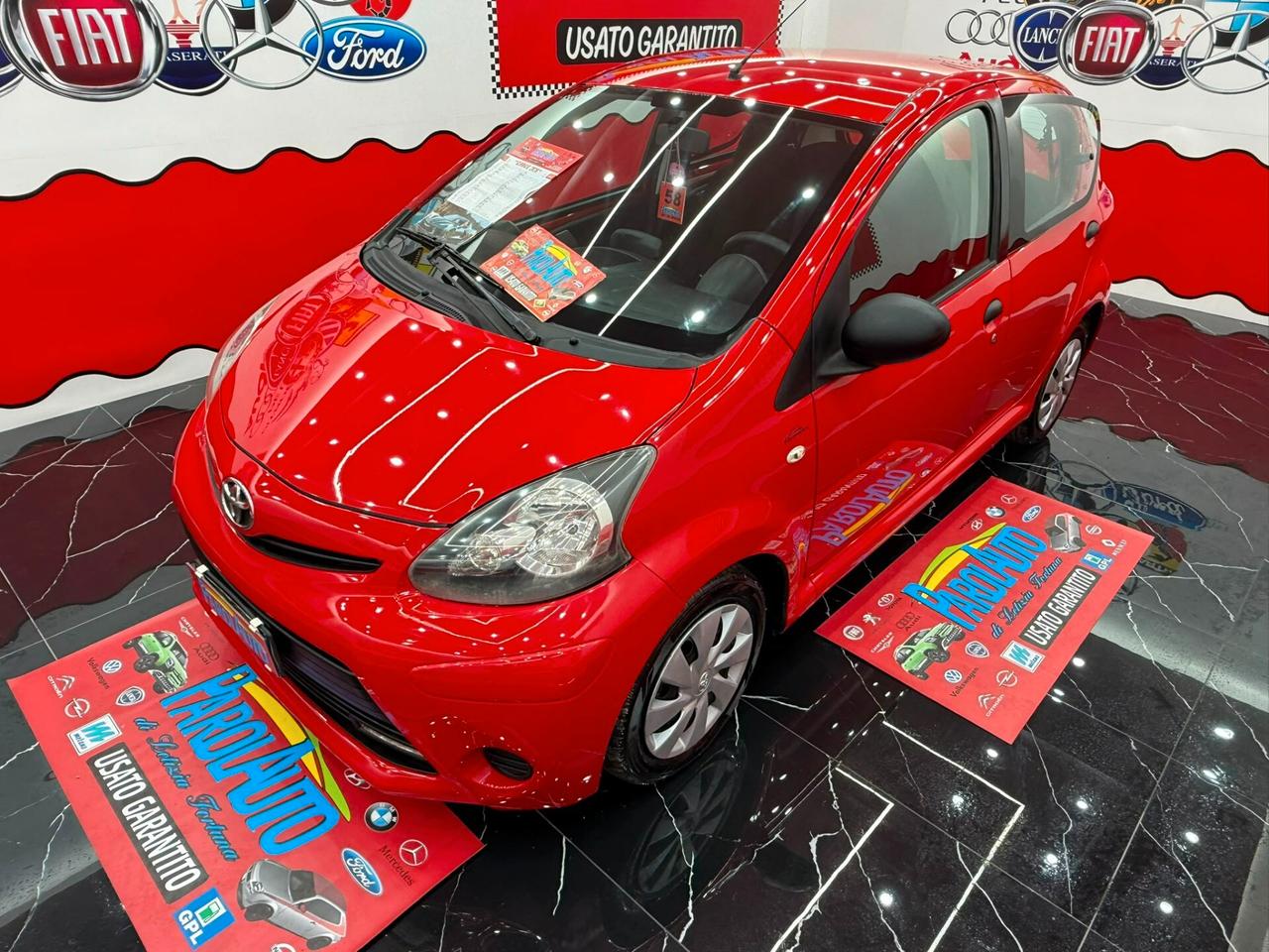 Toyota Aygo 1.0 68cv Connect - 2013