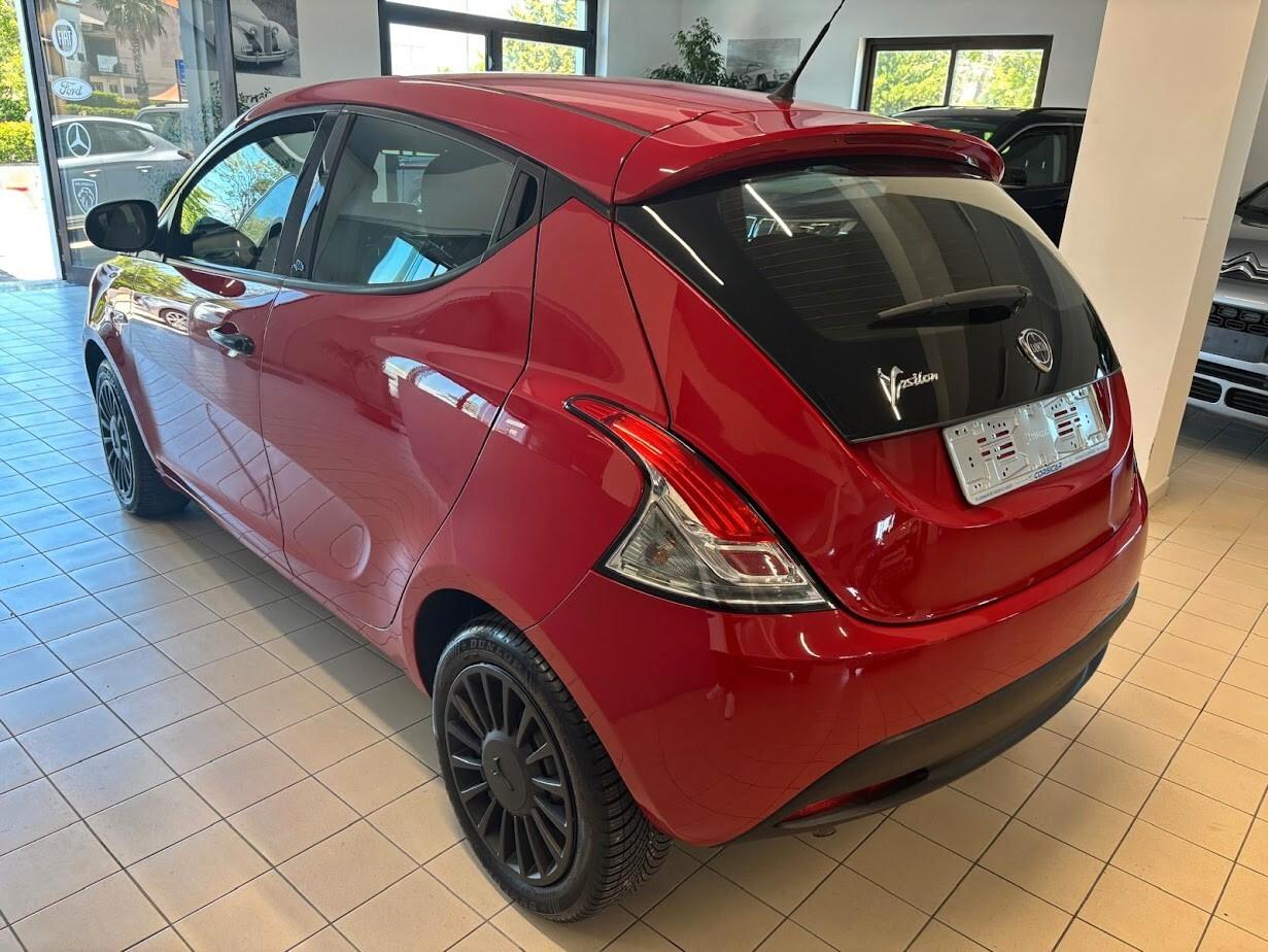 Lancia Ypsilon 1.2 69 CV 5 porte GPL Ecochic Elefantino Blu