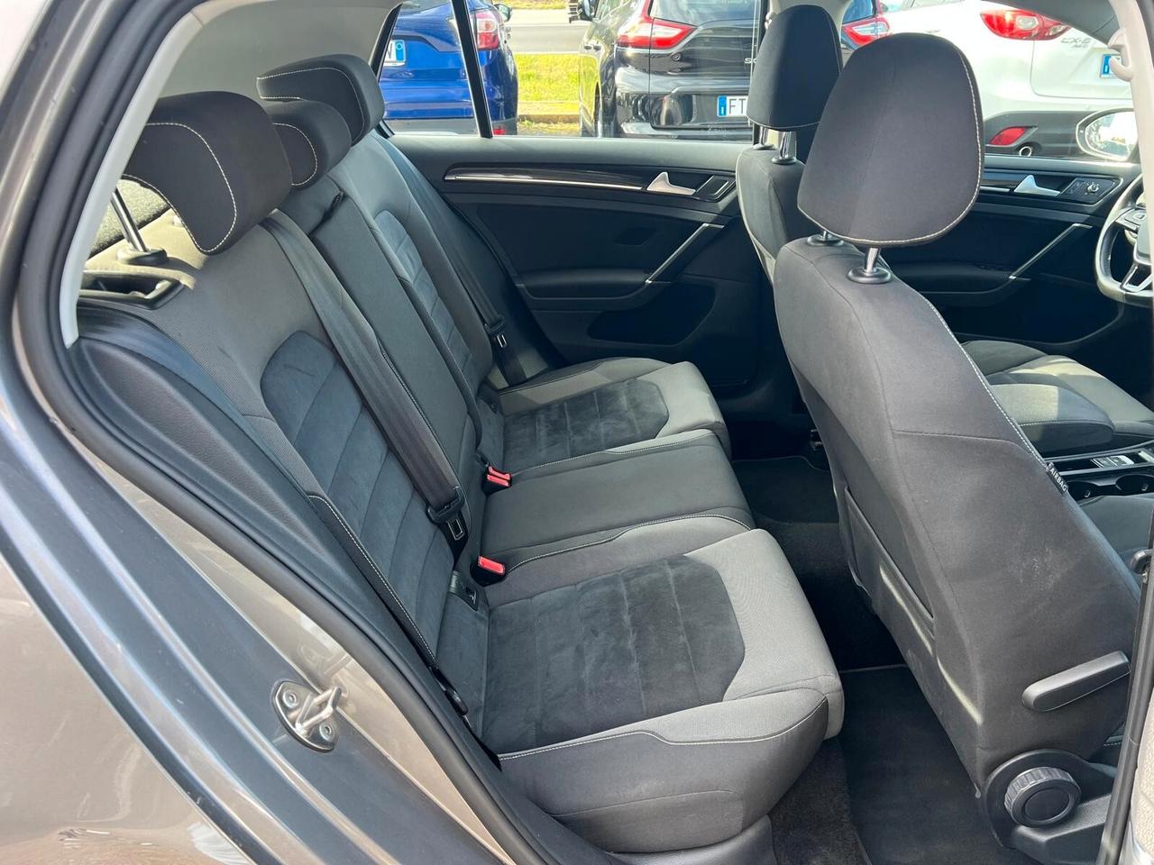 Volkswagen Golf 1.6 TDI 5p. Highline BlueMotion Technology