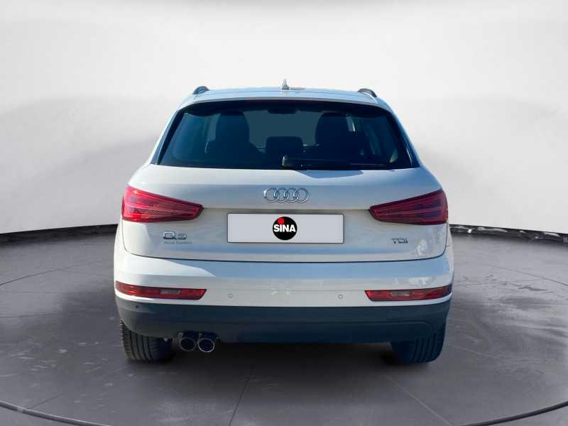 AUDI Q3 2.0 tdi Business 120cv