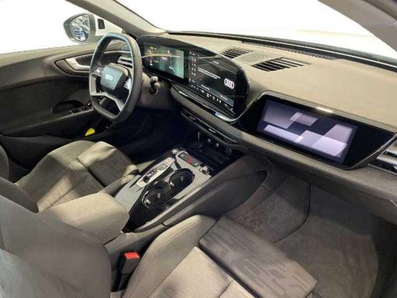 Audi A5 III 2024 Avant 2.0 tdi mhev+ S line edition quattro 204cv s-tronic