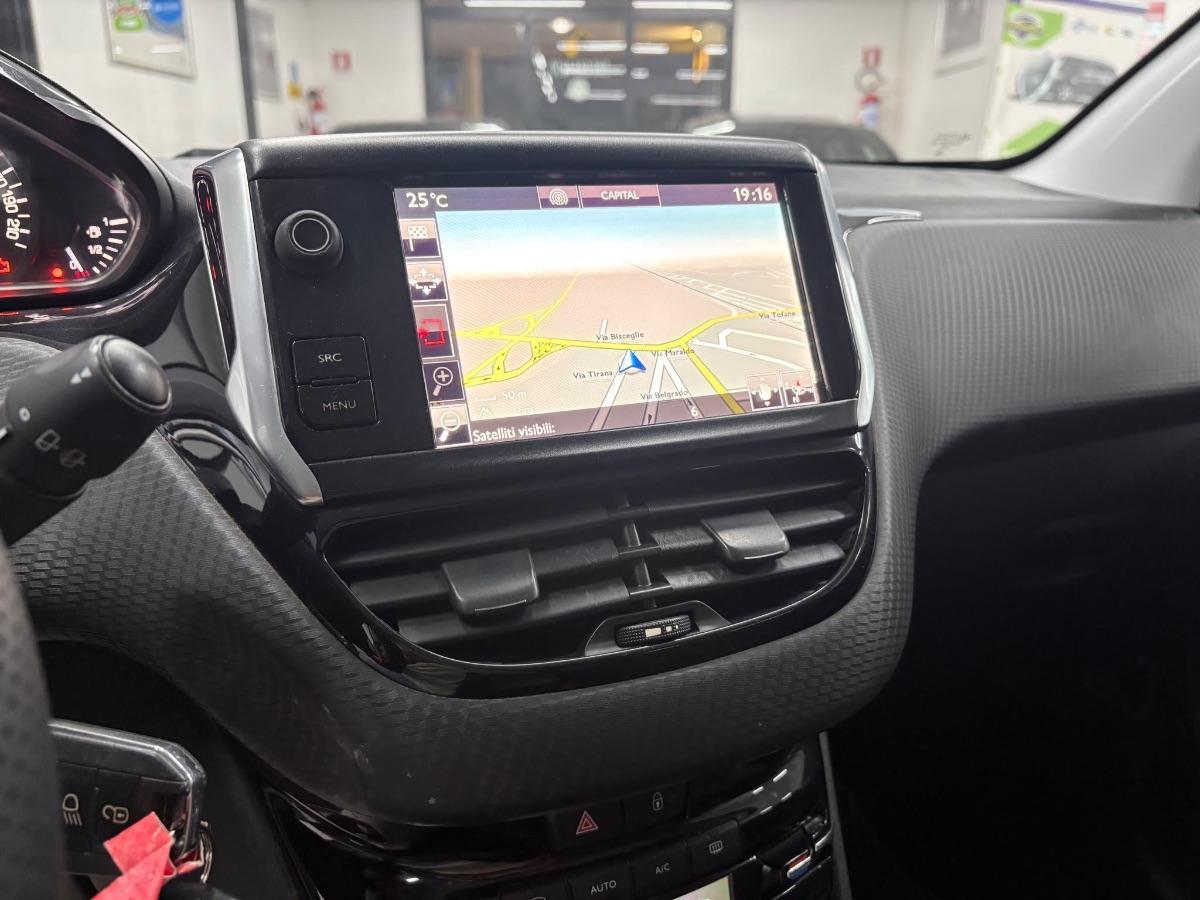 PEUGEOT 208 1.6 BlueHDi 100CV GT Line UNICO PROP/ TETTO/ NAVIGATORE/ RETROCAMERA