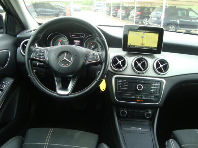 Mercedes-benz GLA 200 d Automatic Sport