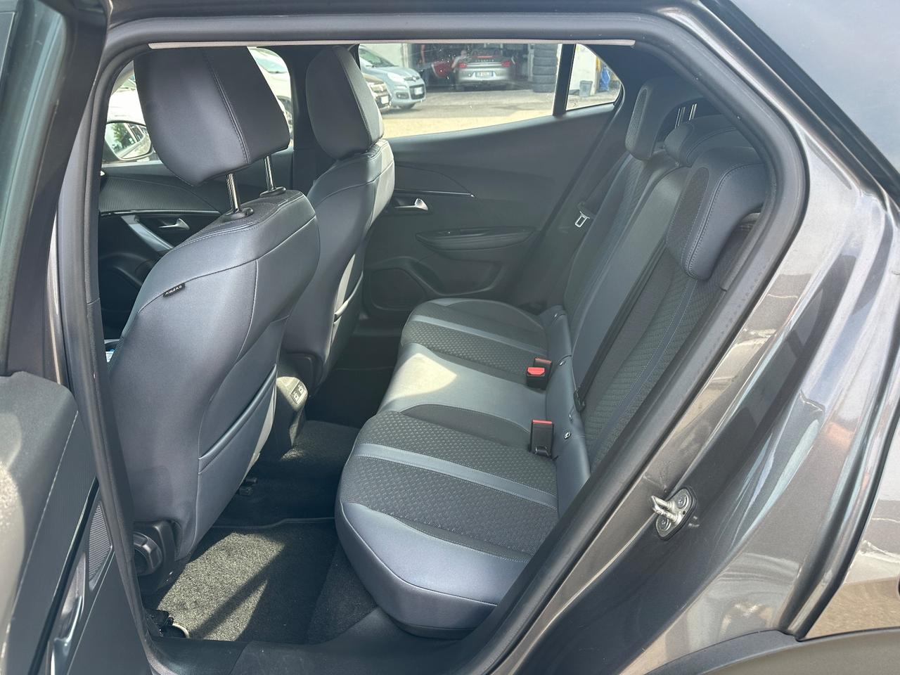 Peugeot 2008 BlueHDi 100 S&S Allure