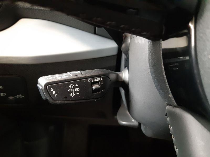 Audi Q2 30 TDI S tronic TUA DA 218,00 AL MESE