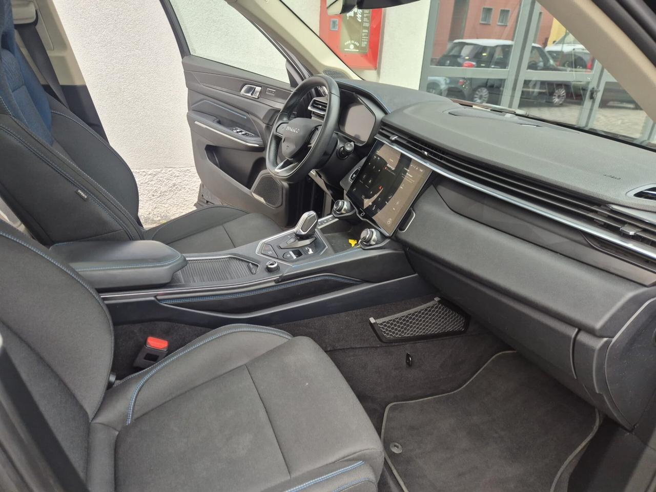 Lynk&co 01 PHEV 261CV