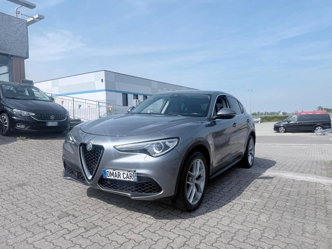Alfa Romeo Stelvio 2.0 Turbo 280 CV AT8 Q4 GANCIO TRAINO