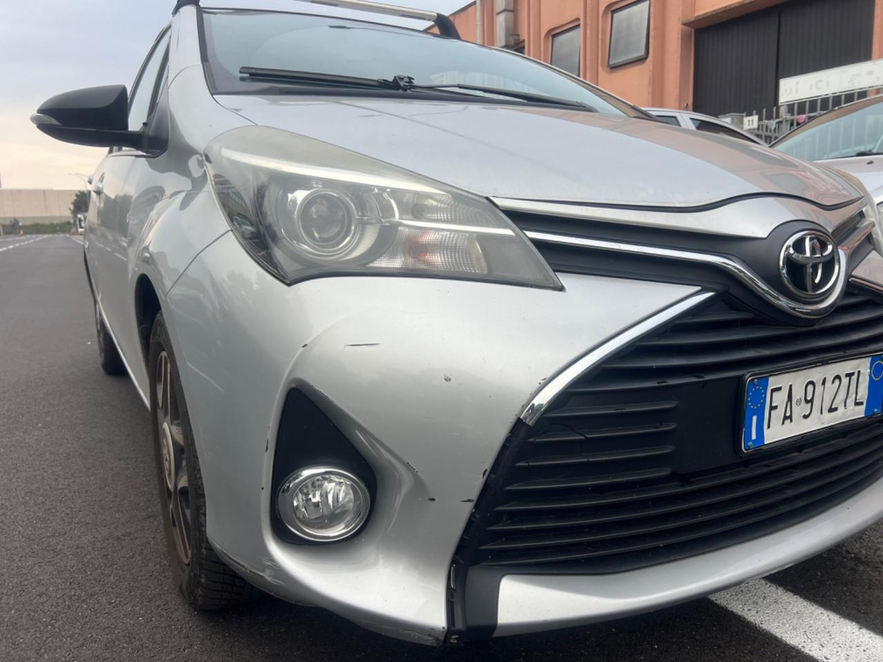 Toyota Yaris 1.0 5 porte Lounge