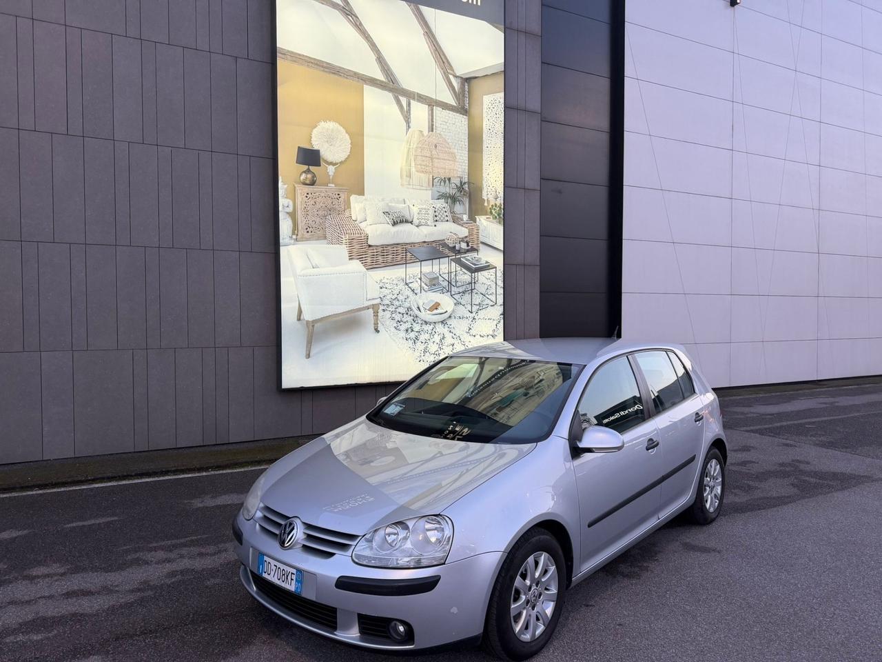 Volkswagen Golf 1.6 5p. Comfortline