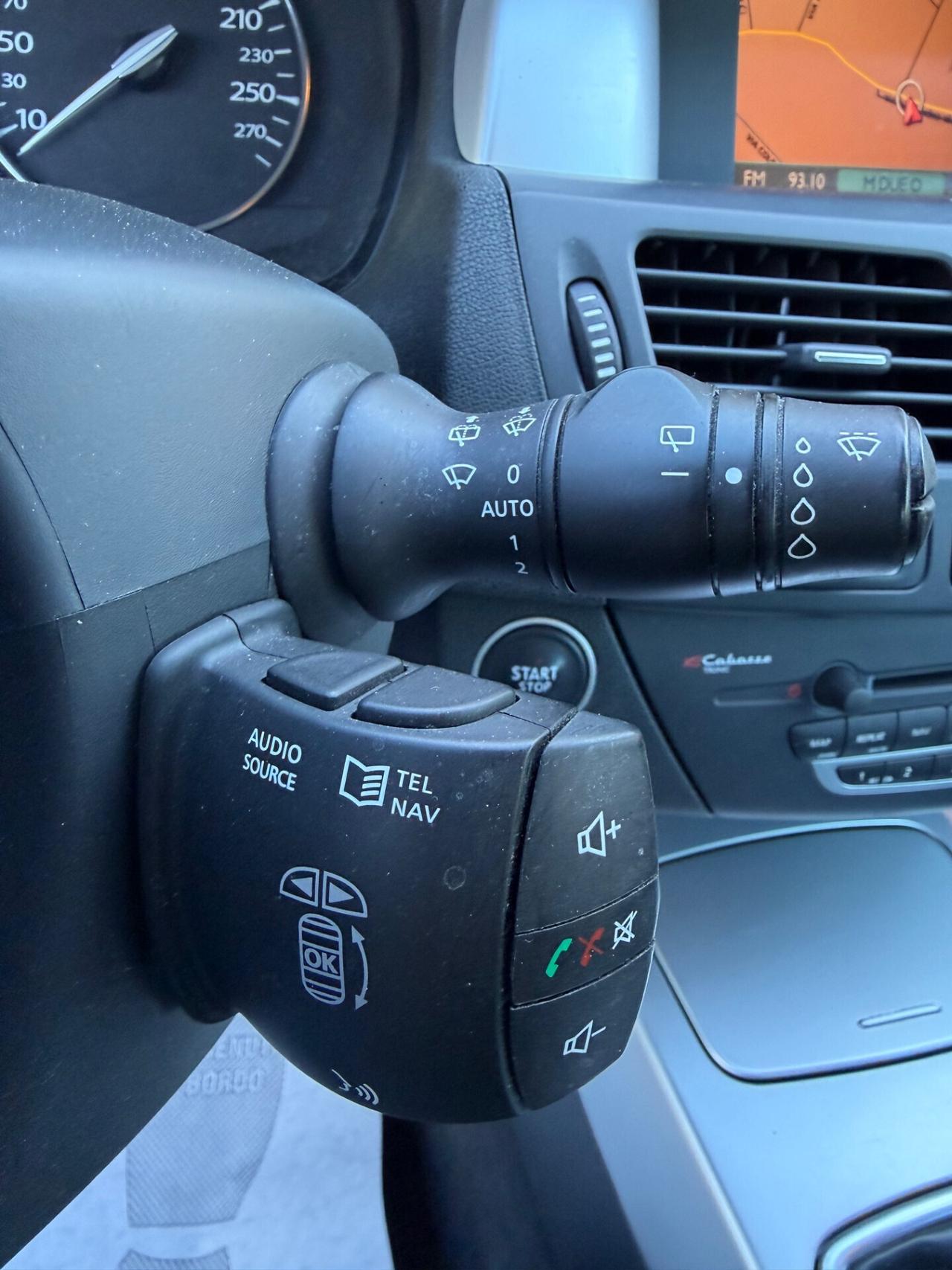 Renault Laguna 2.0 16V Initiale